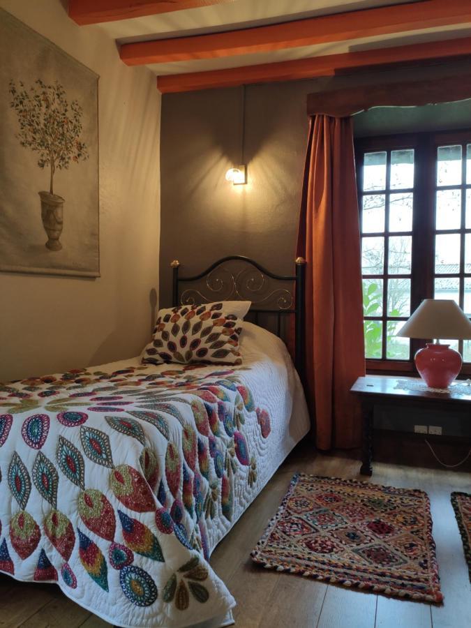 La Commanderie Bed and Breakfast Loison-sur-Créquoise Exteriör bild