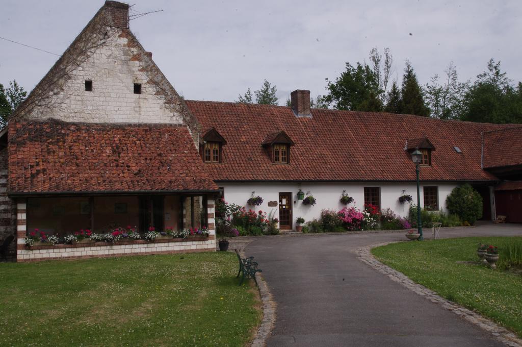 La Commanderie Bed and Breakfast Loison-sur-Créquoise Exteriör bild